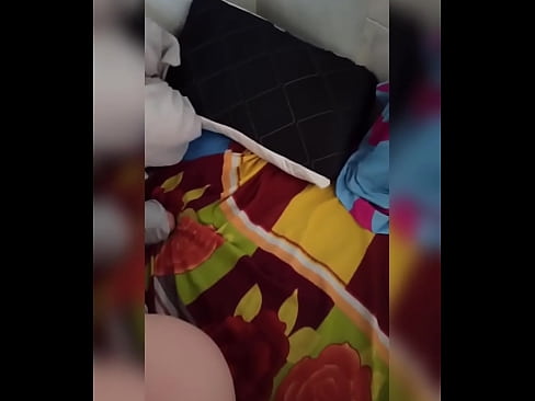 ❤️ Ҳамҳуҷраи ман дар хона танҳо мемонад, зеро шавҳараш ба рухсатӣ меравад ва ман аз фурсат истифода бурда, ӯро сиҳат мекунам ва харашро аз шир пур мекунам ☑ Синси босифат дар мо ️❤